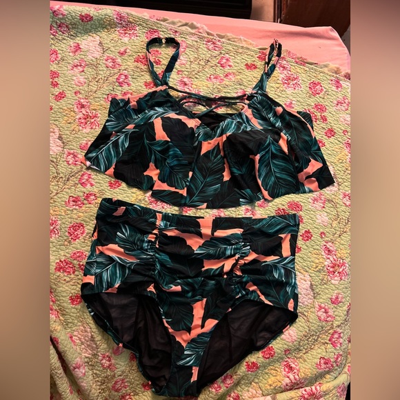 torrid Other - Plus Size tropical Torrid bikini, size 3X